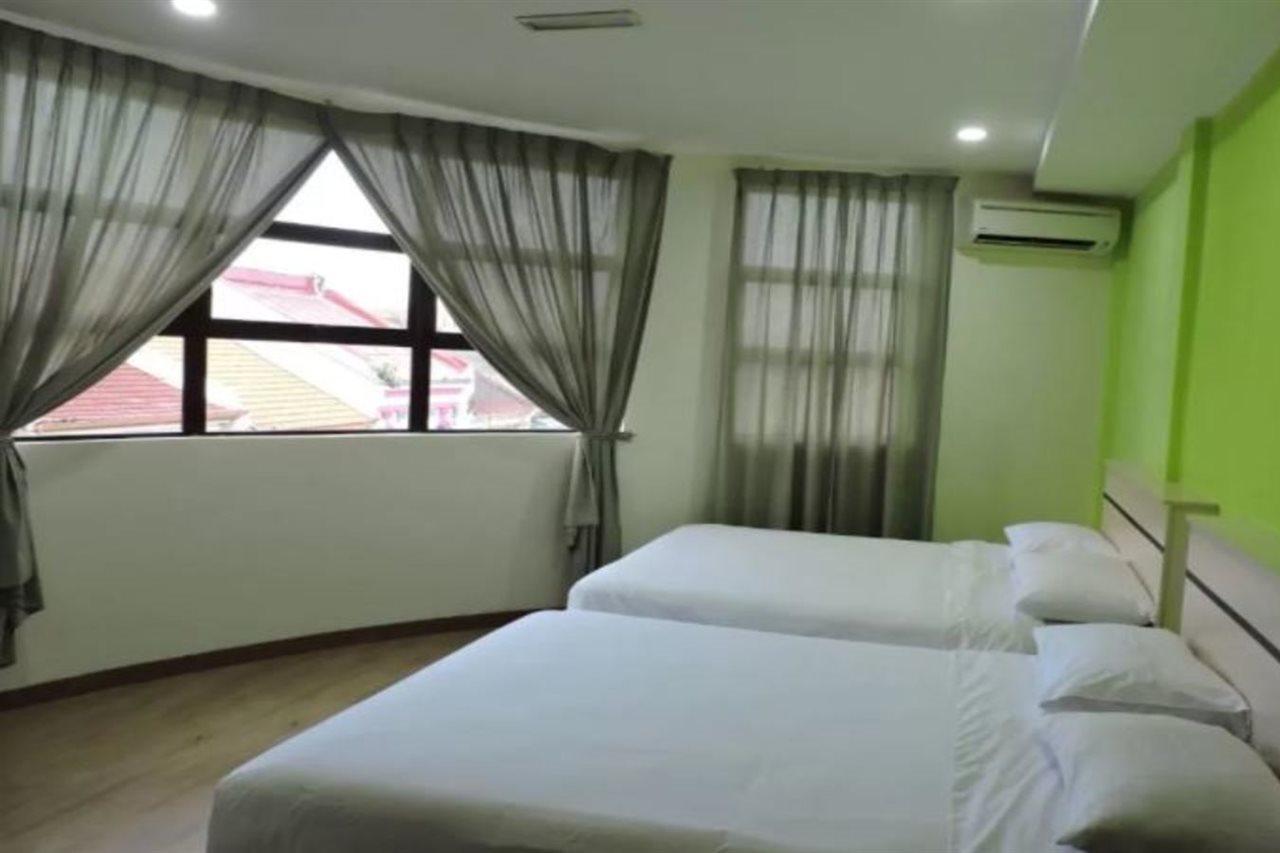 Merlin Hotel Penang George Town Exterior foto