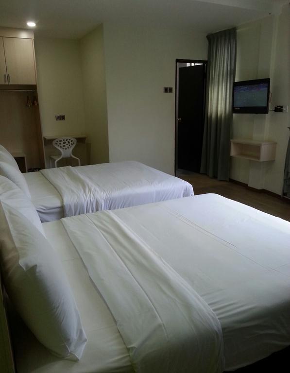 Merlin Hotel Penang George Town Exterior foto